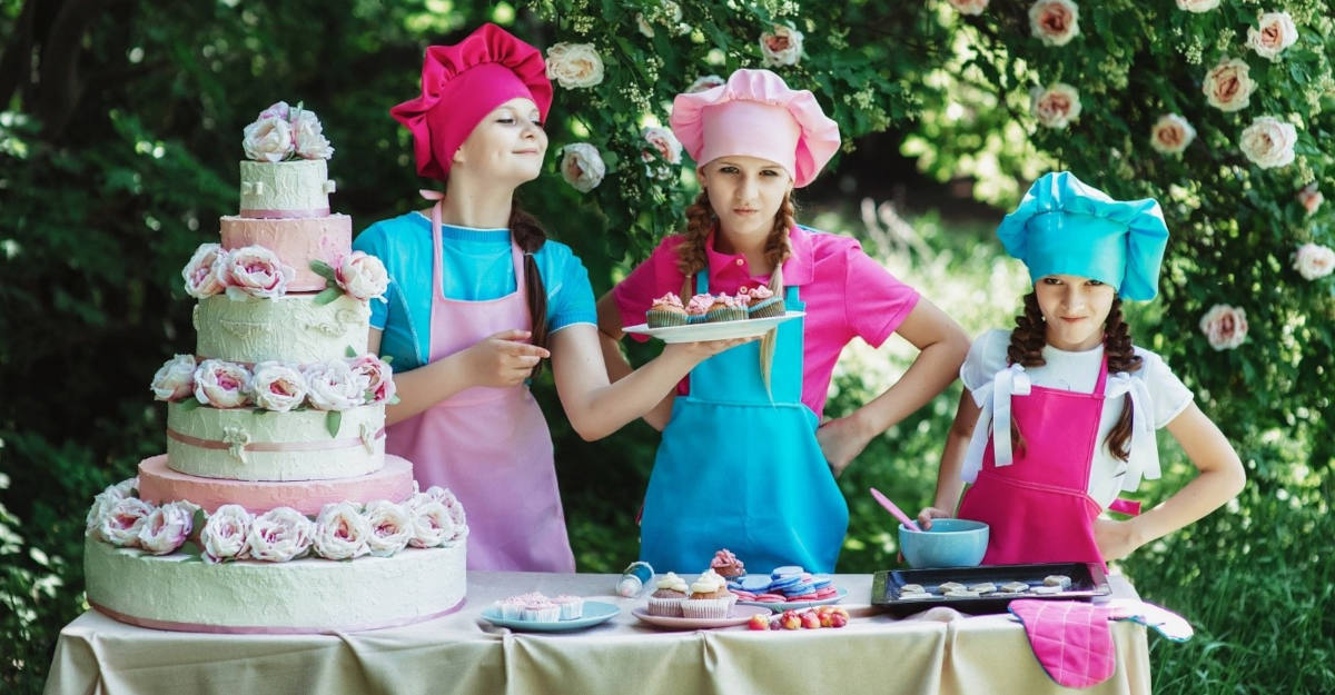 You are currently viewing Top Tips for Baking With Little Ones