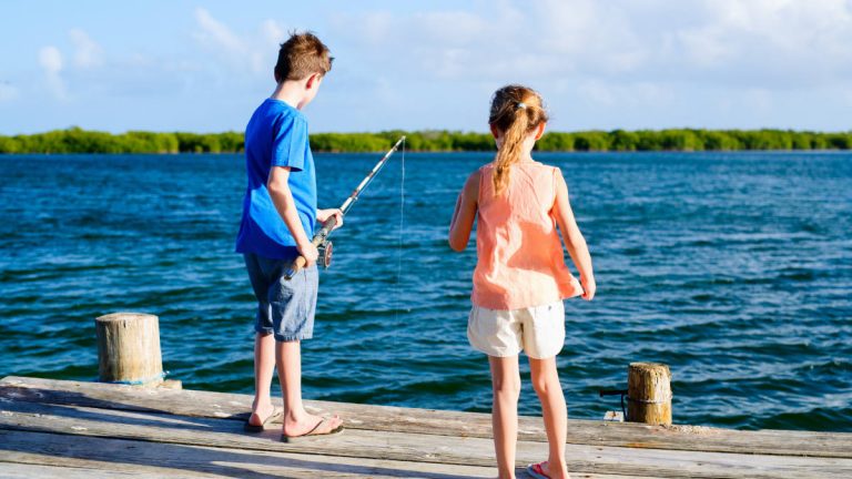 Read more about the article 10 Low Cost Summer Holiday Activities For All The Family