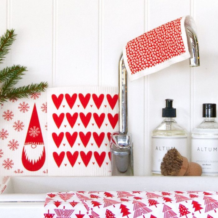 Eco-Friendly Swedish Dishcloth – Red Small Hearts Design